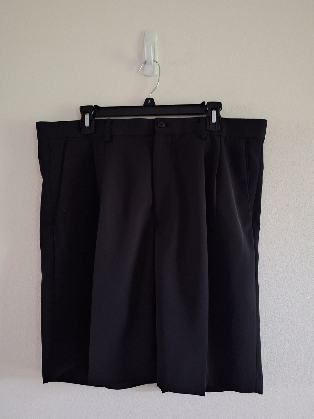 Alan Flusser Black Pleated Shorts